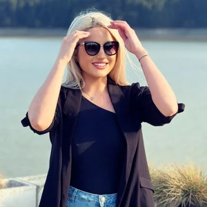 LorenaFire Let's go for a walk Pic 5