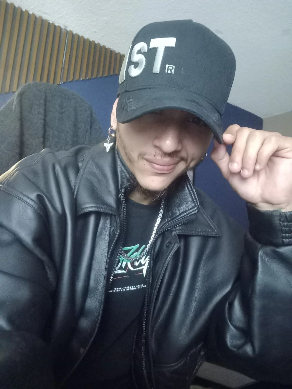 صور DanteLuxx الرائجة  3402