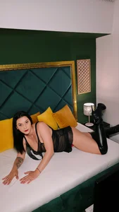 Lexy_Storm_Xo kiss you guys :* Pic 2