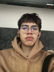 Demian_Hush Public Immagine  5