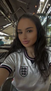 EnglishRoxy how do I look? Poză 5