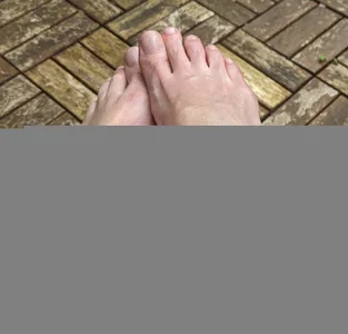Bee_HoneyX kullanıcısının Feet albümü -  5 fotoğraf