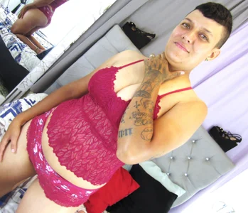 Yael_Collin1 Public Pic 6
