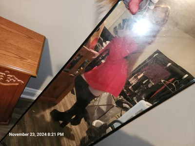 LilyFoxxxのPublicの 4枚の写真