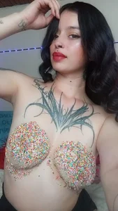 Lucia_evans22 sweet tits Pic 2