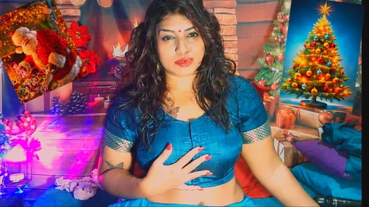 RoyalIndianCreamPuff1 teal saree Foto