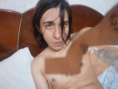 CarmillaSnapvine Casually naked slika