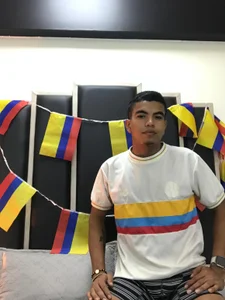 JustinOrtiz_ kullanıcısının 💛💙❤ albümü -  6 fotoğraf