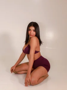 Serenne_ more of me 💖😈 Foto 3