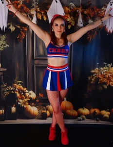 zzoe_ Join me to live a rich and crazy fantasy Bilde 6