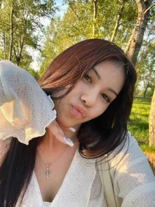 SulemaNeugin Public Pic 3