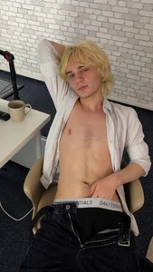 JameMilann Naughty Schoolboy Billede 3