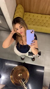 Public de Liora_Voss  4 Imagens