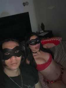 MaskViolets XXX nøgenfoto 5