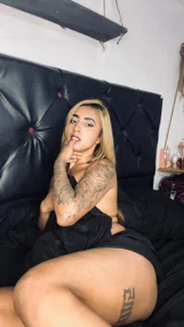 Nicol-Lara's XXX Nude Photo 3