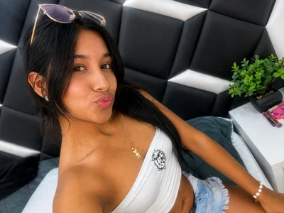 RebeccaWalton Selfies 🍒 slika 2