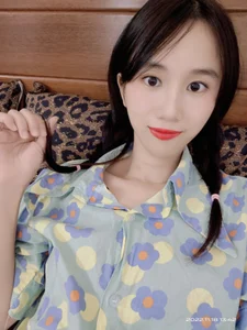 Lili_666 芽儿  2টি ছবি