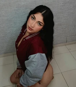 Alaya_cute Me💕 Foto 2