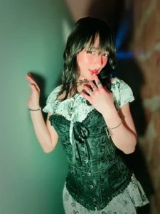 Danny_Face Do you like my sexy dress? 🔥👗 Billede 3