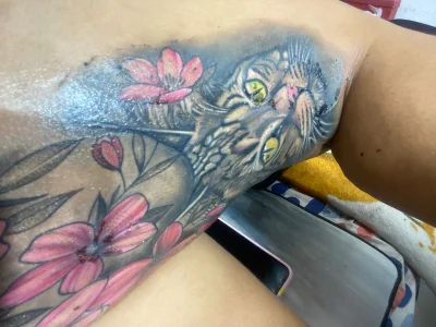 camile_milf I had a fat on my leg that made me unhappy that's why I decided to get a tattoo. and enjoy my tatto Pic 5