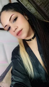 Faehliss Sexy for you Pic 3