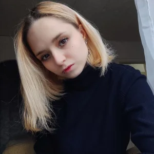 SunnDanforths XXX nøgenfoto 5