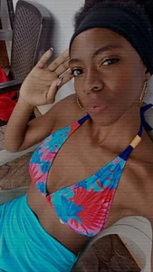 A delicious break!! od Shanelle__  4 snímek