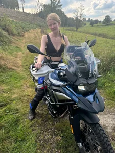 Public de Bikergirl_97  3 Imagens