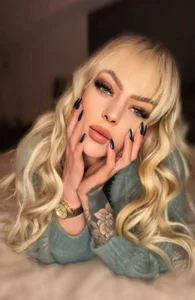 Melina_Diamond Public зображення 6