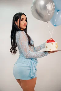 Radiant_Naomi Cake, Balloons & Me 🎂🎈 Foto 2