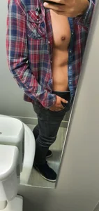 _MrPrecum_ Public Pic 2