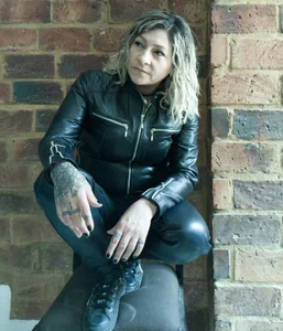 eva1saenz: EVA ( 8 фото)