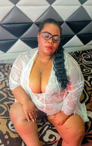 rocio_bbw_ 𝒯𝒽𝑒 𝑔𝒾𝓇𝓁 𝑜𝒻 𝓎𝑜𝓊𝓇 𝒹𝓇𝑒𝒶𝓂💞💋 Pic 6