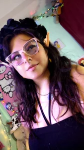 Lulu_Pup a sexy elf Pic 3