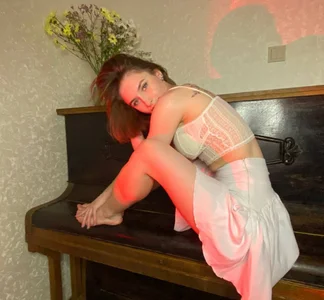 VelvetCaress: just me in white shirt for women's day<3 happppy ( 3 фото)