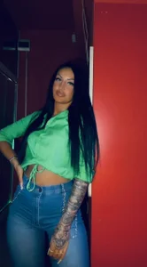 Yvi_UfcのPublicの 2枚の写真