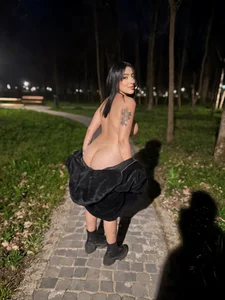 venus-peach in park . fénykép