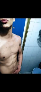 ElcachondoSixSix4Public Bild 2