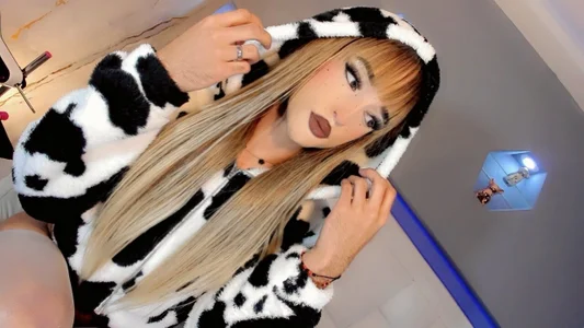 Ariia-janee sexy cow Pic 4