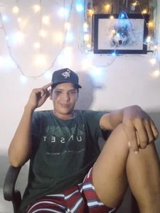 628-andrewのHoliの枚の写真