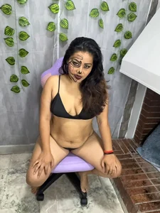 amara_leoncm Public Pic 2