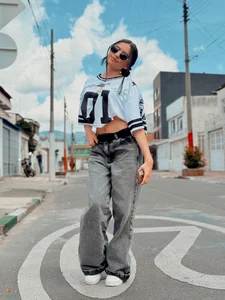 Little_arii Outdoors 🤍🖤 Foto 2