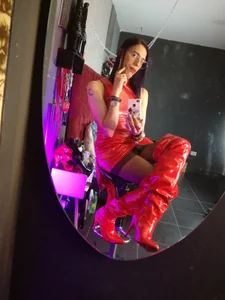 MissNicoleSds ❤️🤤Hot red latex girl🤤❤️ Pic 8