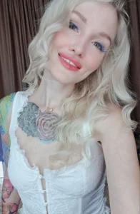 KateMonroe's photo