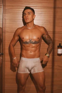 Aron_Bolt shower time ... รูป 