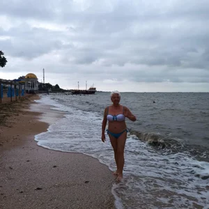 LovelyHelena sea. vacation Pic 5