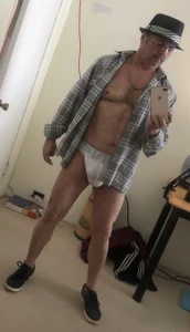 hotdadbod Messing Around with My Husbands Flannel Shirt Foto 2