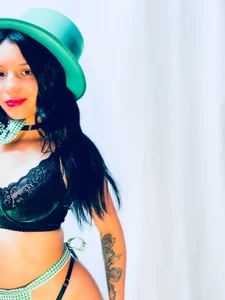 ChloeRosey Happy St. Patrick's Day 💚🍀 Immagine  4