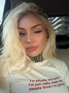 Zdjęcia necroblonde Your hottie:  3