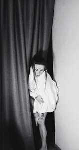 Jackie_Swann black and white Poză 4